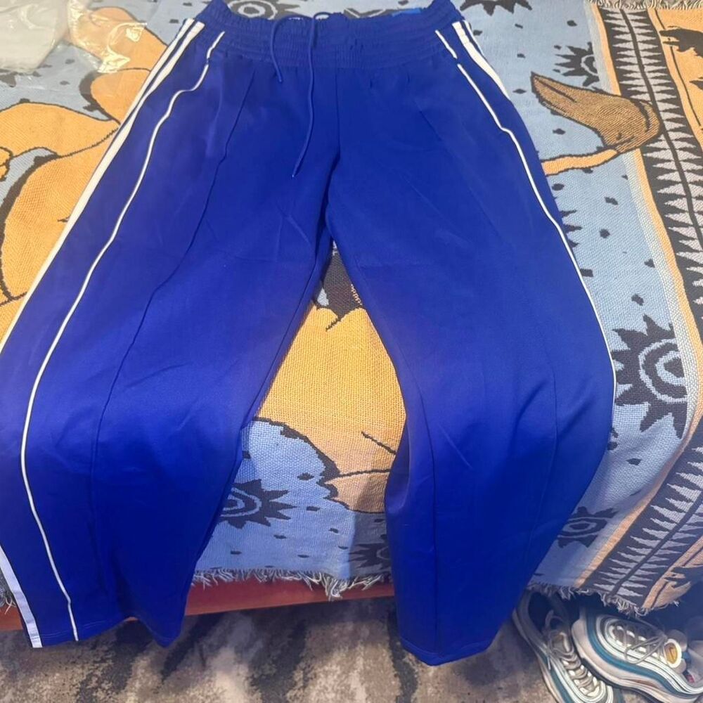 Adidas Women's Blue and Navy Joggers-tracksuits